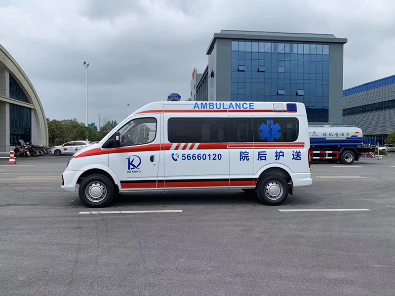 大通長(zhǎng)軸救護(hù)車